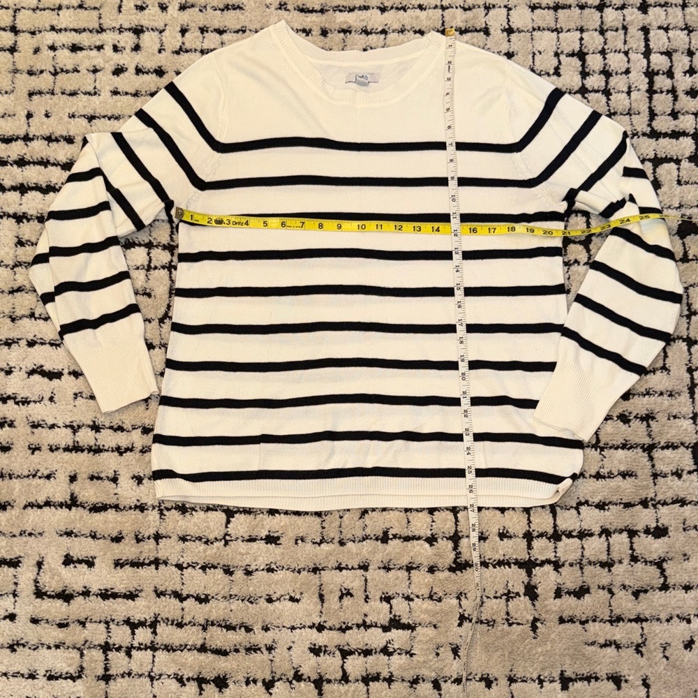 Croft & Barrow Women's Striped Sweater - Black and White size L